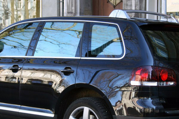 Reflective Mirror Like Car Window Film Tinting Services