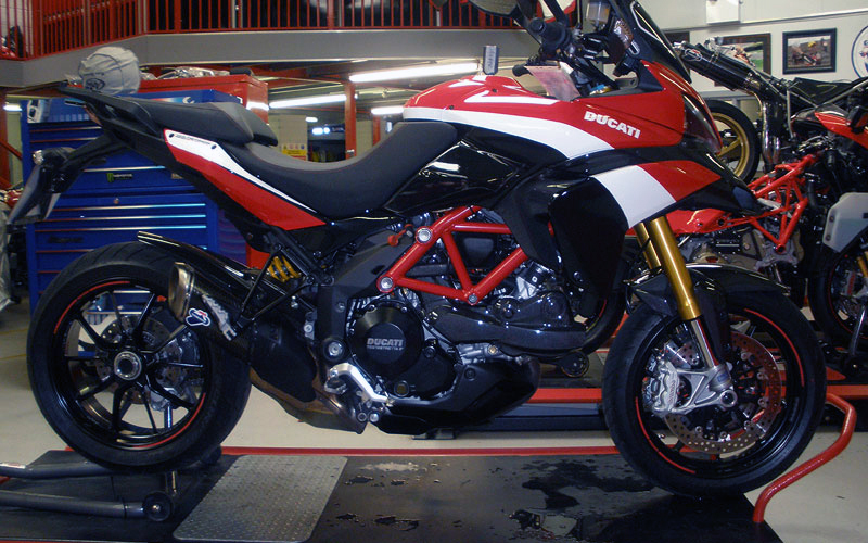 Motorcycle (Bike) Clear Paint Protection Film Installation