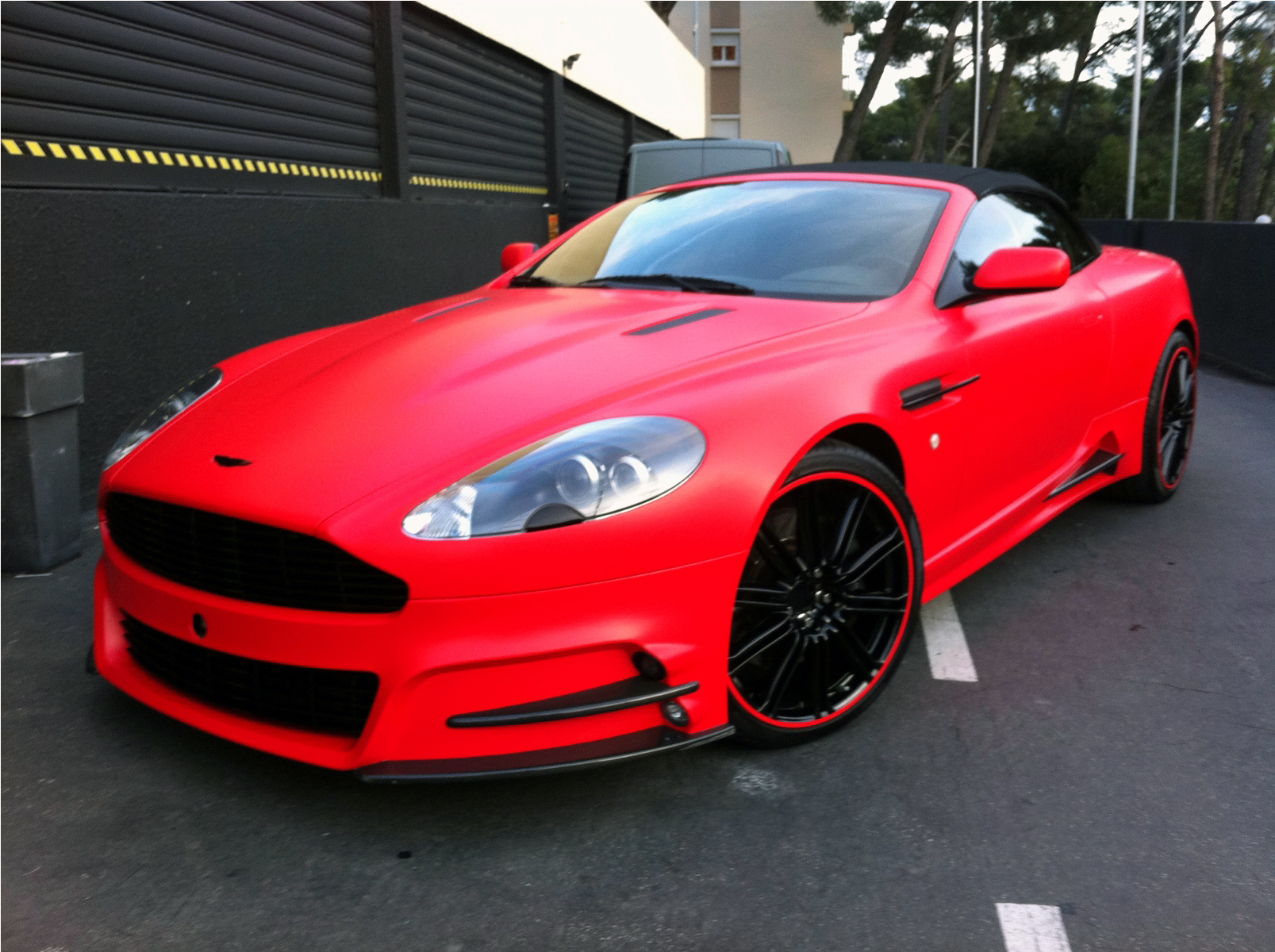 Car Window Tinting & Carbon Fiber Vinyl Wraps Chicago